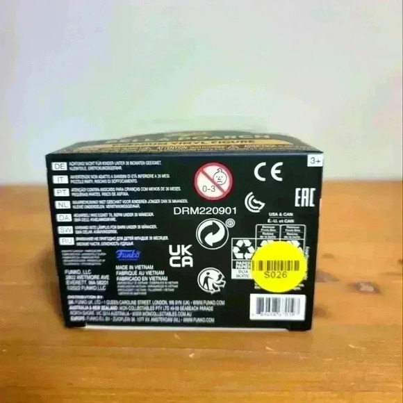 Funko gold music/social media personality Bella Poarch - Picture 5 of 6